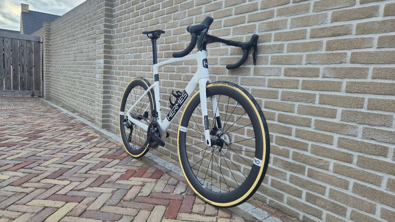 Używany Hermes Custom Shimano 105 2026 Road & Gravel — zdjęcie 2 z 7