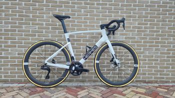Używany Hermes Custom Shimano 105 2026 Road & Gravel