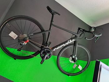 Używany Cervélo Caledonia Ultegra Disc 2021 2021 Road & Gravel