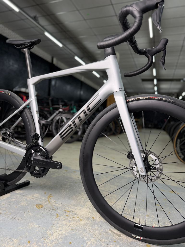 Brugt BMC Roadmachine R01 Di2 2026 Road & Gravel — billede 3 af 24
