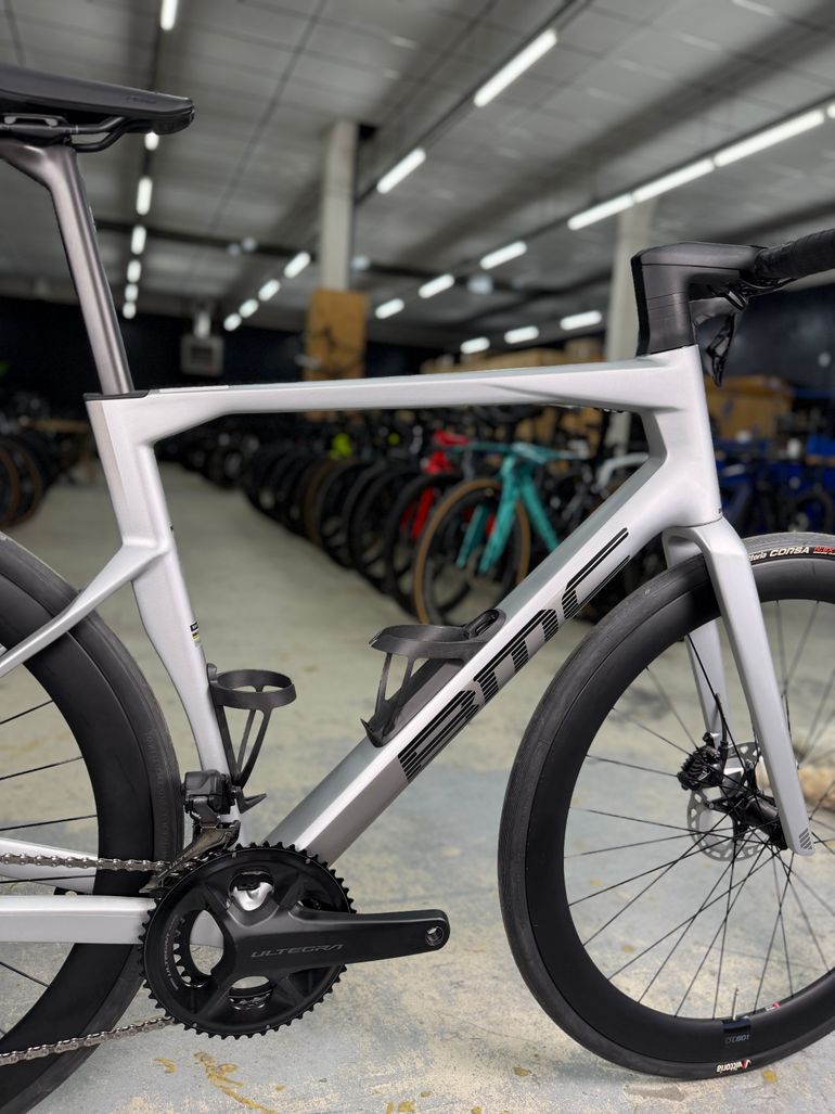 Brugt BMC Roadmachine R01 Di2 2026 Road & Gravel — billede 11 af 24
