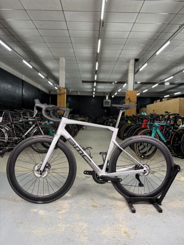 Brugt BMC Roadmachine R01 Di2 2026 Road & Gravel — billede 17 af 24