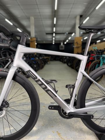 Brugt BMC Roadmachine R01 Di2 2026 Road & Gravel — billede 24 af 24