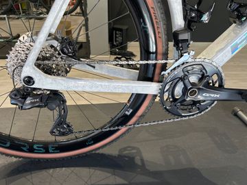 Used Bianchi Impulso RC 2026 2026 Road & Gravel, White — image 3 of 8