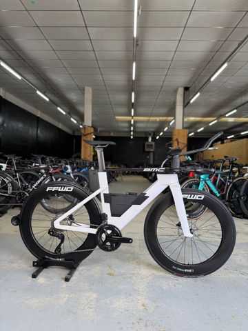 BMC Speedmachine 01 Four Di2 2025 2025 Road & Gravel usato