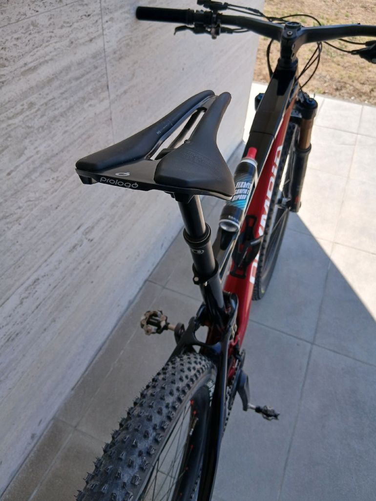 Used Olympia Custom Shimano Deore XT 2023 Mountainbike, Red — image 8 of 8