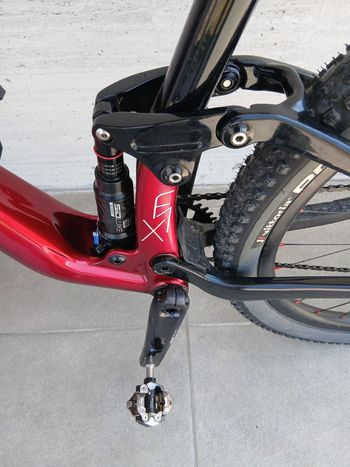 Used Olympia Custom Shimano Deore XT 2023 Mountainbike, Red — image 6 of 8