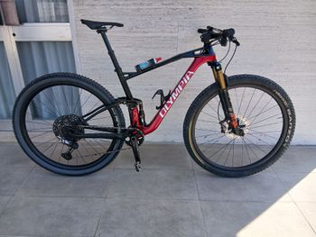 Used Olympia Custom Shimano Deore XT 2023 Mountainbike, Red — image 2 of 8