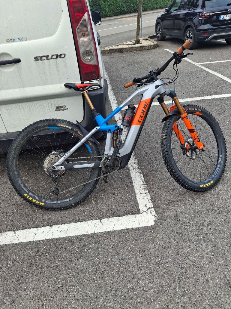 Used EBIKE CUBE Custom Shimano Deore XT 2020 Mountainbike, Light Gray — image 5 of 6