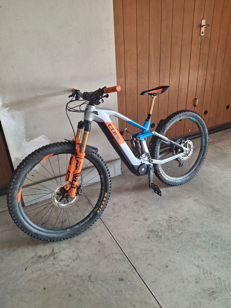 Used EBIKE CUBE Custom Shimano Deore XT 2020 Mountainbike, Light Gray — image 3 of 6