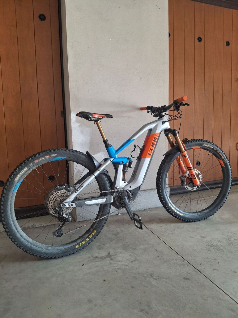 Used EBIKE CUBE Custom Shimano Deore XT 2020 Mountainbike, Light Gray — image 2 of 6