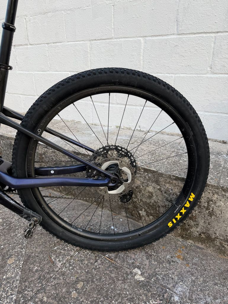 Gebrauchtes Orbea OIZ M-PRO 2024 2024 Mountainbike, Violett, 29 — Bild 4 von 10
