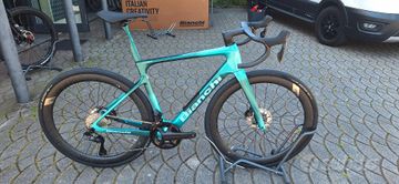 Used Bianchi Infinito Pro Ultegra Di2 2027 Road & Gravel