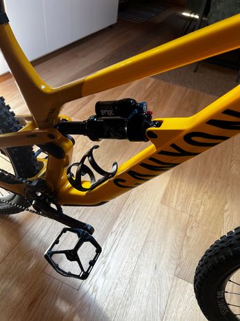 Brugt Canyon Spectral 29 CF 8 2024 2024 Mountainbike — billede 3 af 6