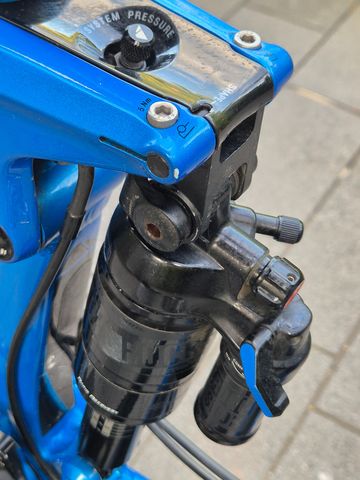 Used Canyon Strive AL 6.0 2018 Mountainbike, Blue — image 17 of 23