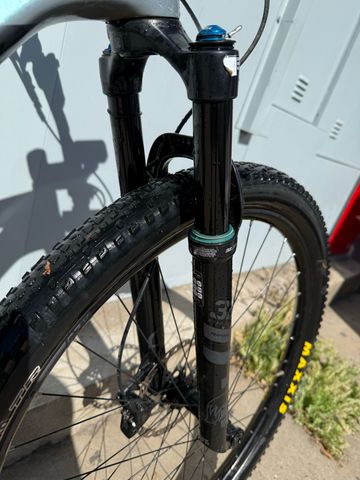 Used Scott Scale 920 2022 2022 Mountainbike, Light Gray, 29 — image 8 of 12