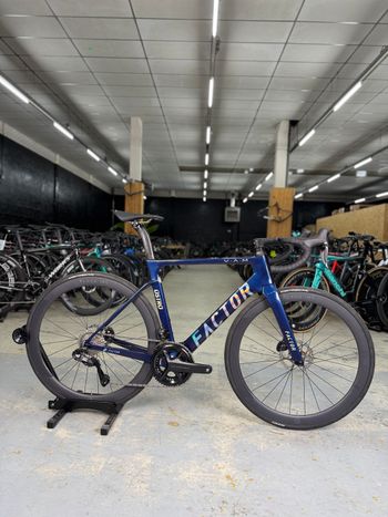 Brugt Factor Ostro VAM Di2 2024 2024 Road & Gravel