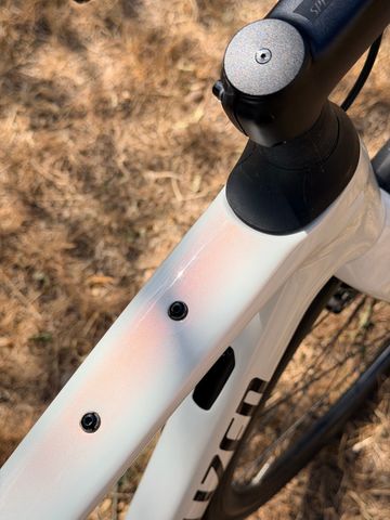 Used Specialized Roubaix SL8 Comp 2025 2025 Road & Gravel, White — image 11 of 12