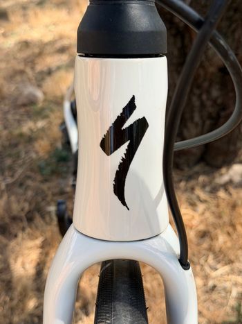Używany Specialized Roubaix SL8 Comp 2025 2025 Road & Gravel — zdjęcie 9 z 12
