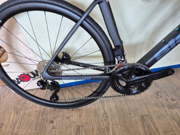 Used Bianchi Specialissima COMP 2026 2026 Road & Gravel, Purple — image 3 of 3