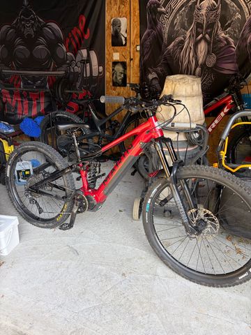 Used Marin Alpine Trail E1 2021 2021 Mountainbike, Red, 29, 27.5 — image 2 of 3