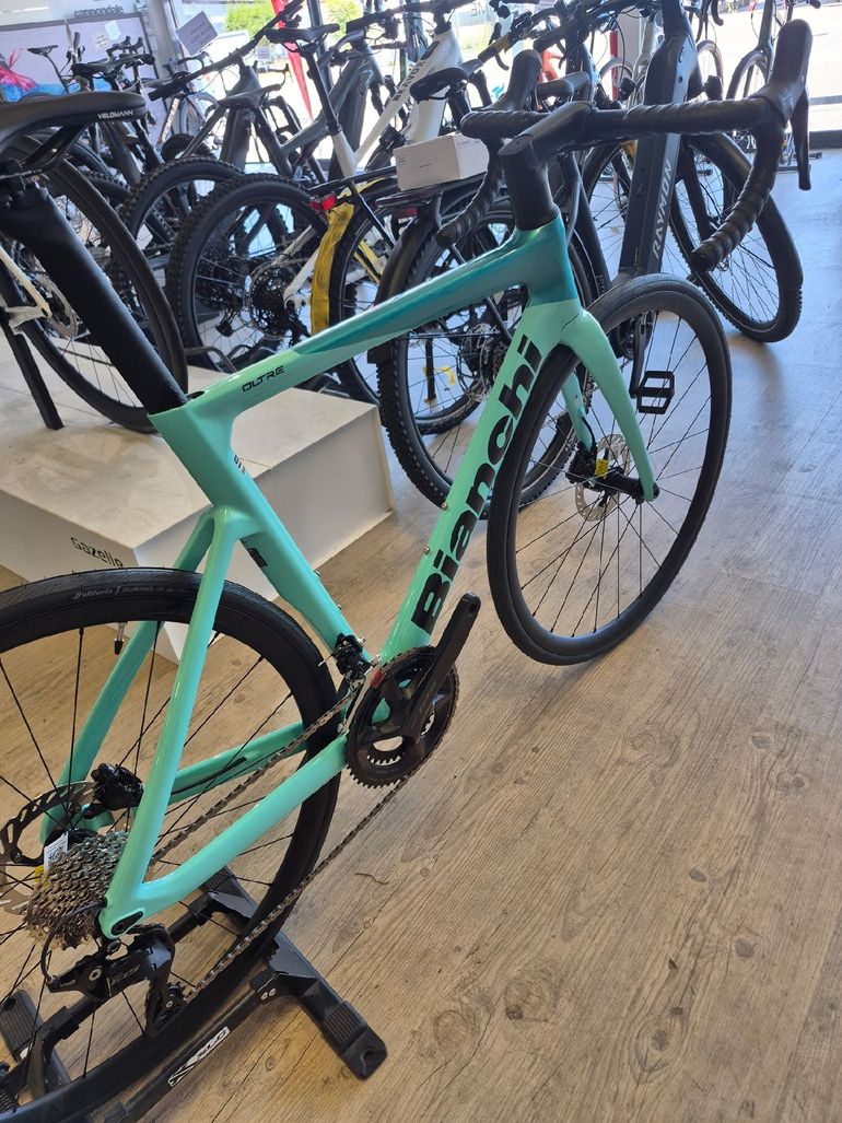 Brugt Bianchi Oltre Race 105 2025 2025 Road & Gravel — billede 2 af 3
