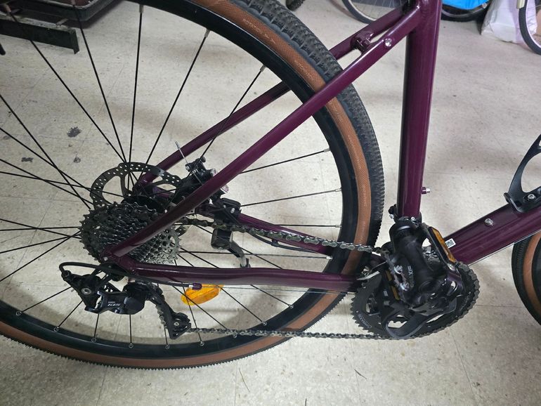 TRIBAN Rc520 Shimano 105 2022 Road & Gravel d'occasion — image 9 sur 10