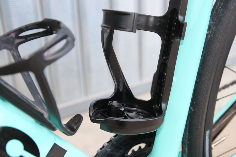 Brugt Bianchi Aria e-Road 105 Di2 2023 2023 Road & Gravel — billede 13 af 14