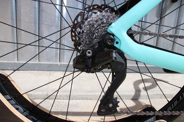 Brugt Bianchi Aria e-Road 105 Di2 2023 2023 Road & Gravel — billede 6 af 14