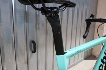 Brugt Bianchi Aria e-Road 105 Di2 2023 2023 Road & Gravel — billede 14 af 14