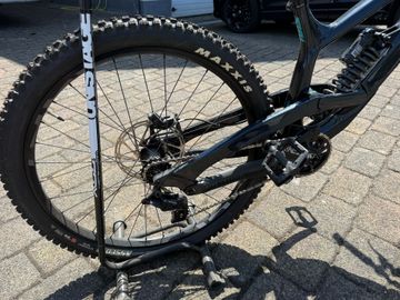 Gebrauchtes YT Industries Tues CORE 2 27 2023 2023 Mountainbike, Schwarz, 27.5 — Bild 6 von 9