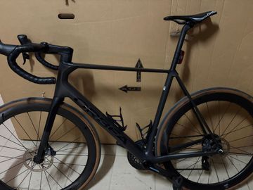 Orbea Orca SRAM Force eTap AXS 2025 Road & Gravel de segunda mano, Negro — imagen 2 de 9