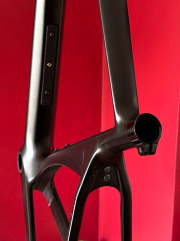 Używany YT Industries Szepter CORE 2 700c 2023 Frameset 2023 Road & Gravel — zdjęcie 22 z 30