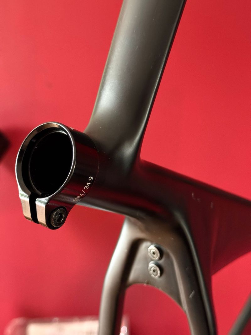 Używany YT Industries Szepter CORE 2 700c 2023 Frameset 2023 Road & Gravel — zdjęcie 23 z 30