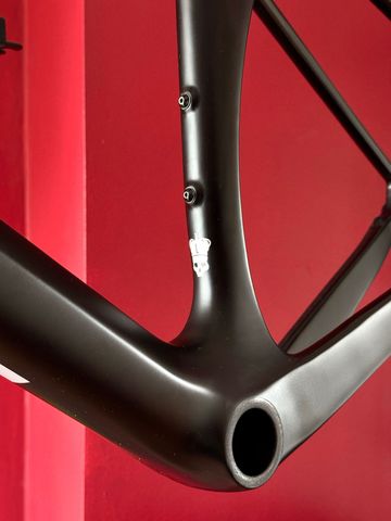 Używany YT Industries Szepter CORE 2 700c 2023 Frameset 2023 Road & Gravel — zdjęcie 13 z 30