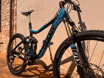 Used Giant Reign 1 2013 2013 Mountainbike, Blue, 27.5 — image 6 of 10