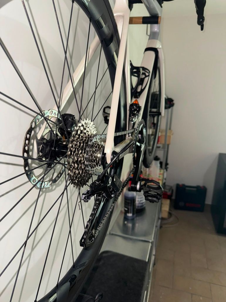 Brugt Focus IZALCO MAX 8.7 2024 2024 Road & Gravel — billede 9 af 10