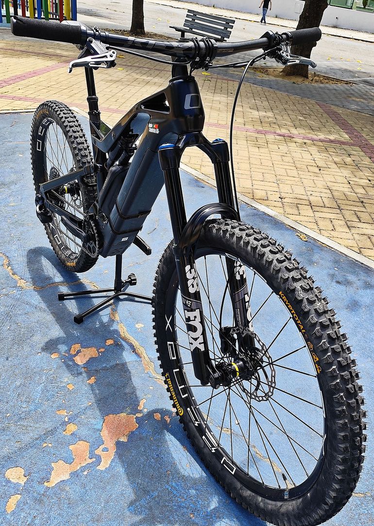 Gebrauchtes Olympia Karbo 2024 Mountainbike, Schwarz — Bild 2 von 8