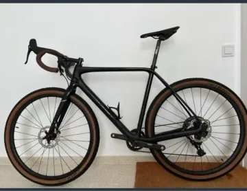 Použité Orbea TERRA M20-D 2019 2019 Road & Gravel