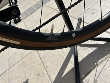 Used Giant Revolt Advanced 2 2024 2024 Road & Gravel, Black — image 7 of 12