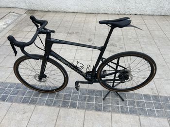 Used Giant Revolt Advanced 2 2024 2024 Road & Gravel
