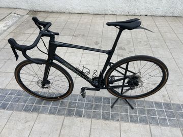 Tweedehands Giant Revolt Advanced 2 2024 2024 Road & Gravel
