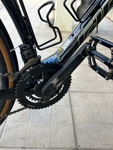 Used Giant Revolt Advanced 2 2024 2024 Road & Gravel, Black — image 12 of 14