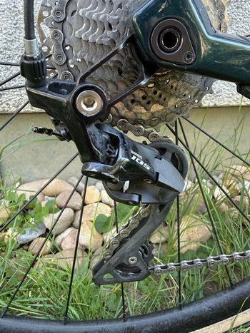 Used BMC Roadmachine SEVEN 2022 2022 Road & Gravel, Green — image 5 of 10