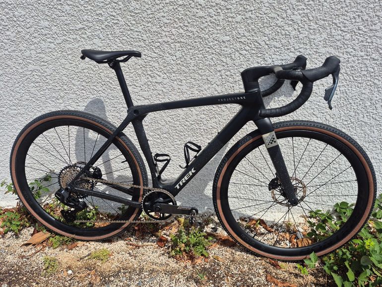 Gebrauchtes Trek Checkmate SRAM Rival eTap AXS 2026 Road & Gravel, Schwarz — Bild 2 von 3