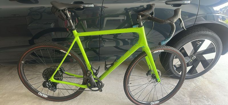 Used Open U.P SRAM Force 2022 Road & Gravel