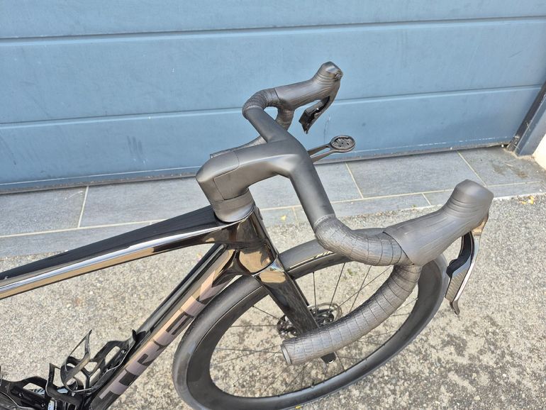 Trek Madone SRAM Force eTap AXS 2026 Road & Gravel d'occasion — image 2 sur 4