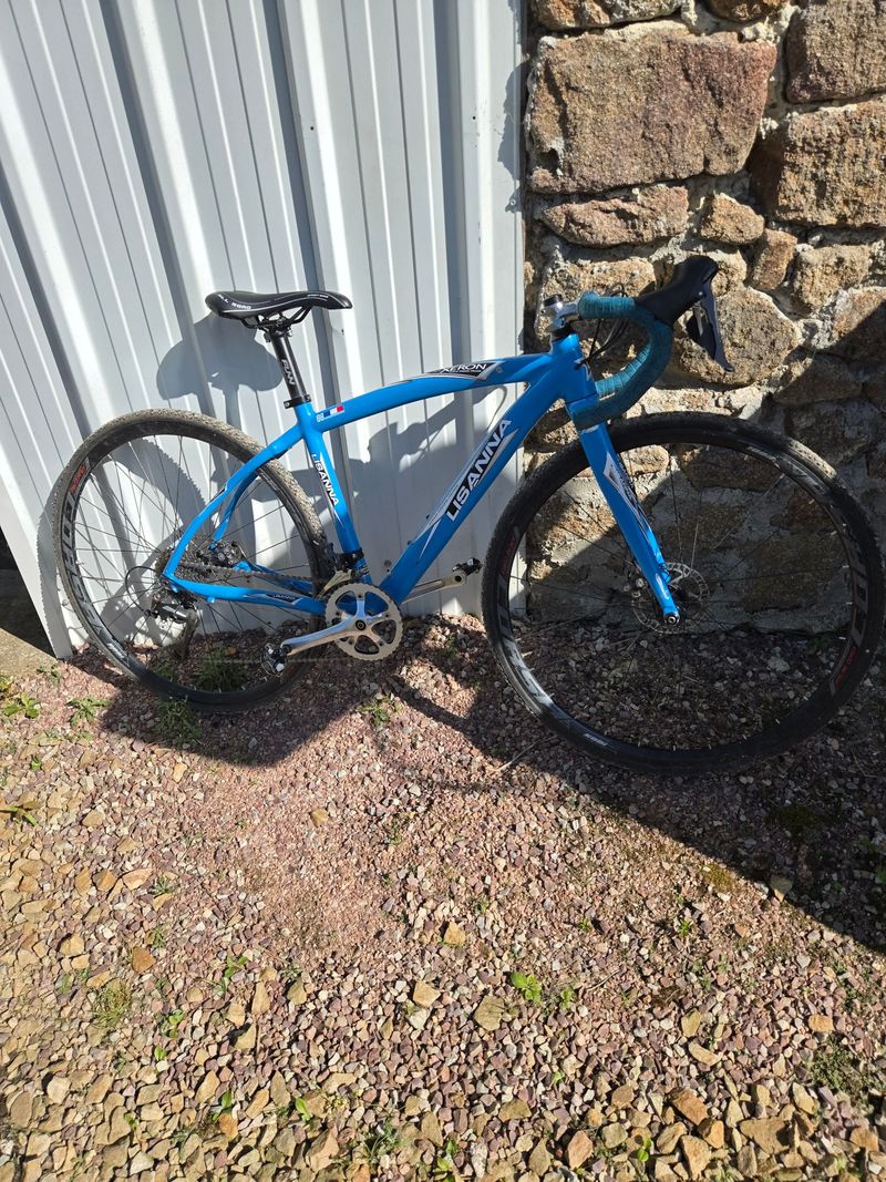 Used Lisanna Xeron 2020 Road & Gravel