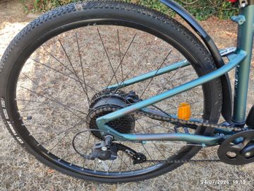 Used DECATHLON Custom Shimano Dura Ace 2023 Mountainbike, Green — image 3 of 6