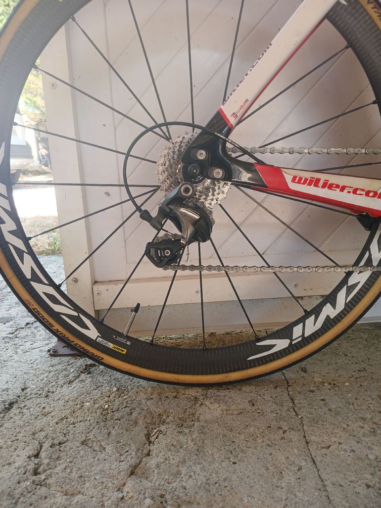 Used Wilier Custom Shimano Ultegra 2016 Road & Gravel, Red — image 3 of 5